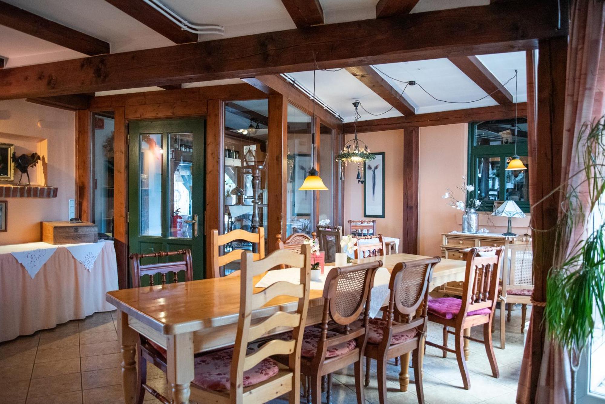 Mahlzeit - Hotel Brauhaus Weyhausen - Keramikstudio エクステリア 写真