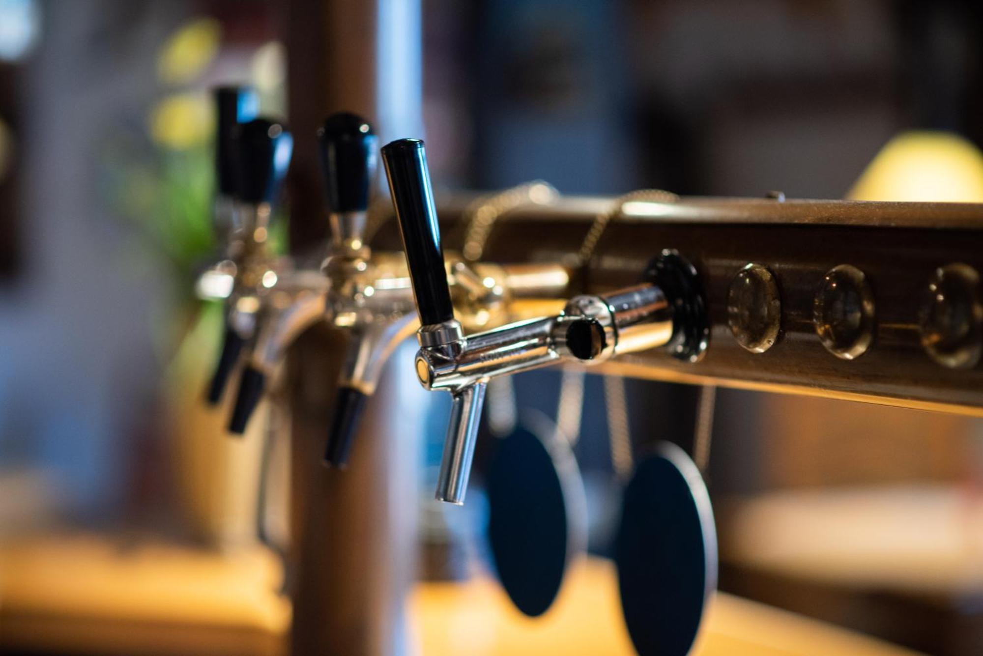 Mahlzeit - Hotel Brauhaus Weyhausen - Keramikstudio エクステリア 写真